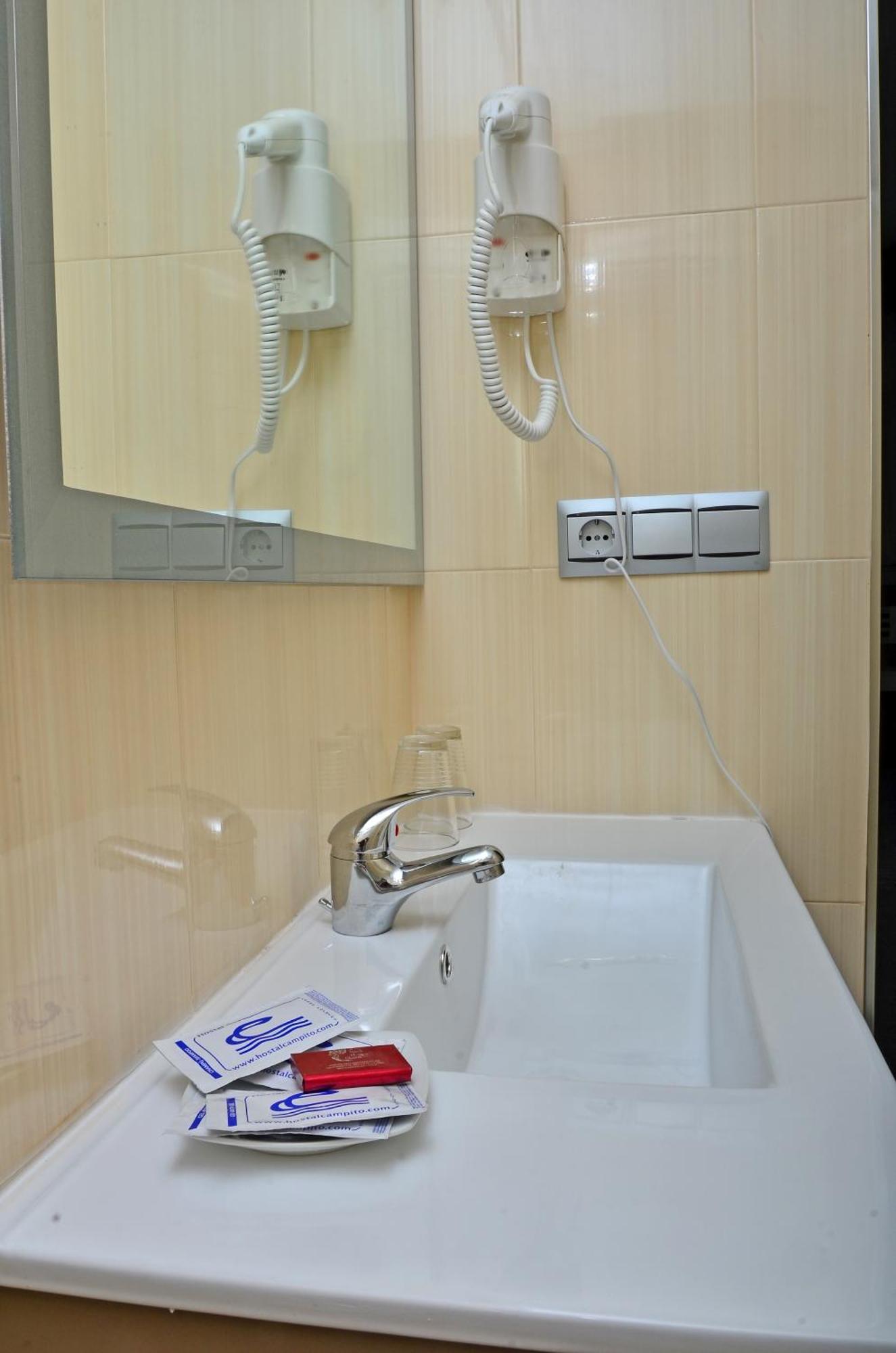 Hostal Campito Конил-де-ла-Фронтера Стая снимка